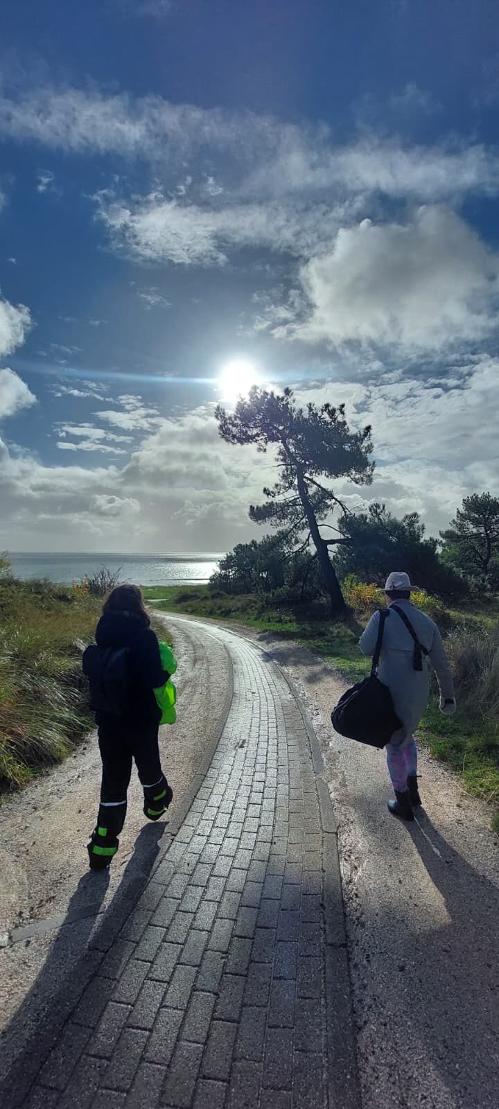 Door weer en wind...